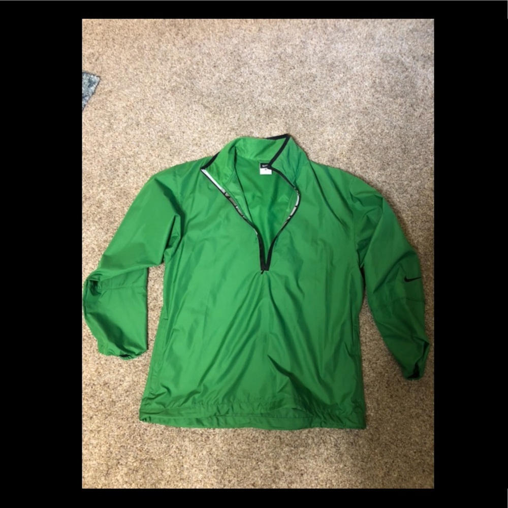 Women’s Green Nike half zip windbreaker. Size M